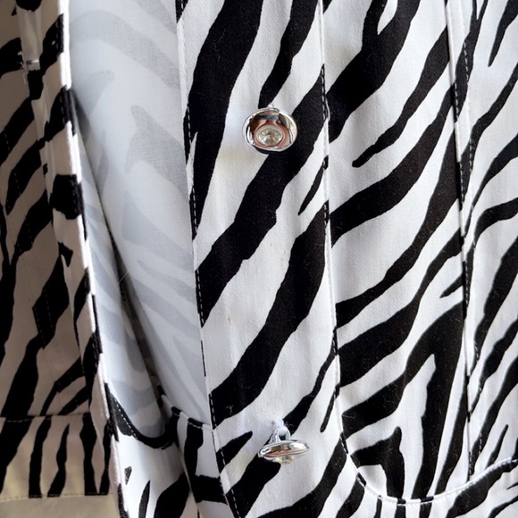 attyre zebra blazer / jacket 🦓 - Picture 4 of 4